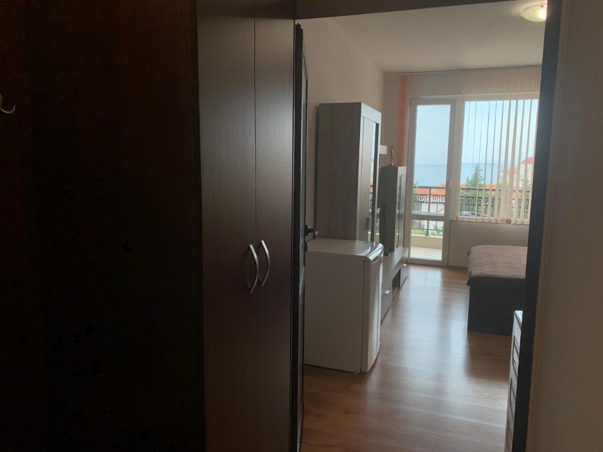 Marina Bay Apart Saint Vlas Свети-Влас Экстерьер фото