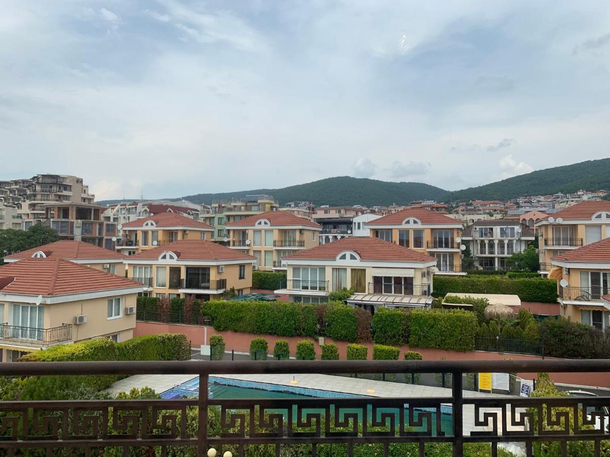 Marina Bay Apart Saint Vlas Свети-Влас Экстерьер фото