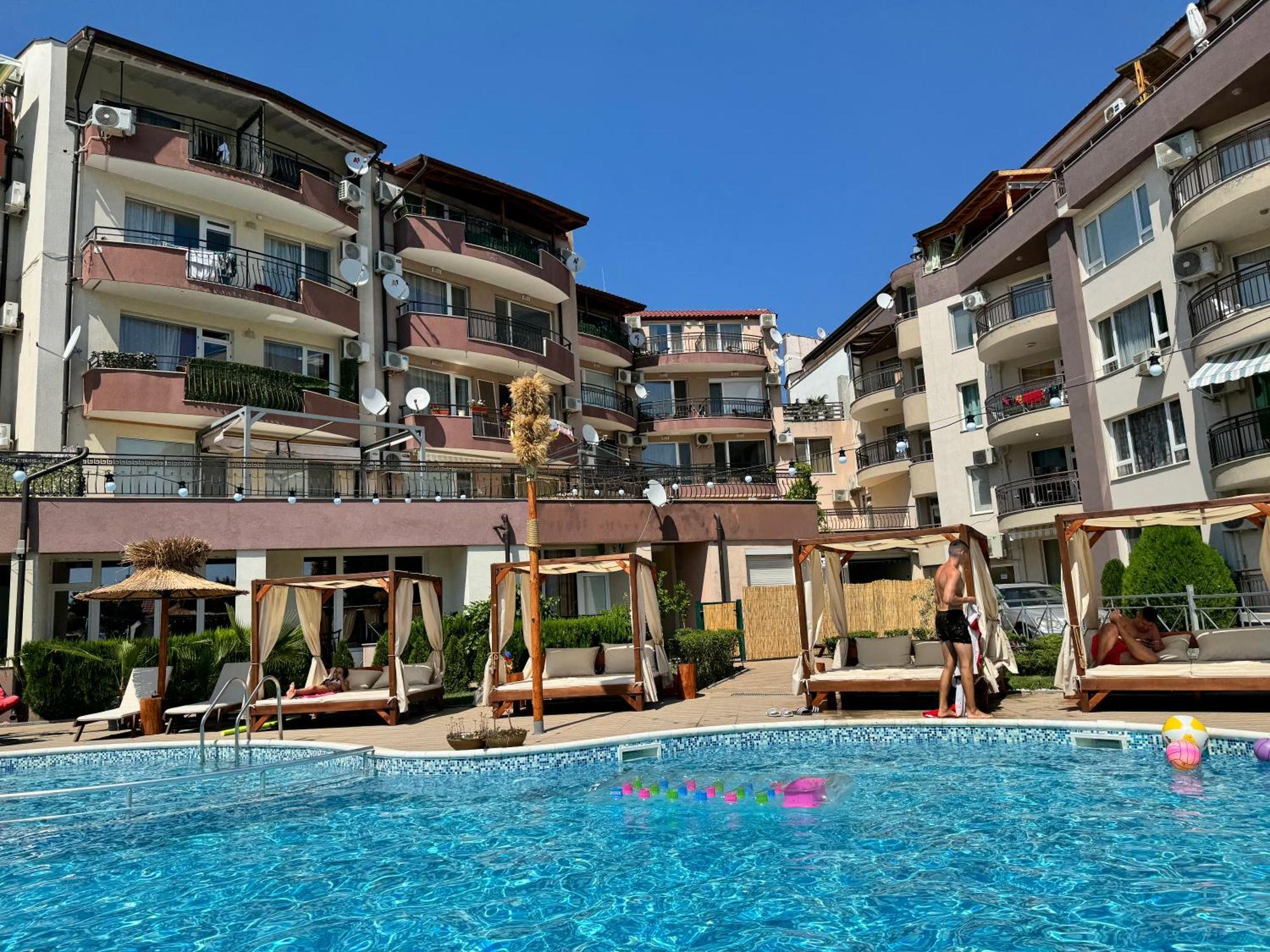 Marina Bay Apart Saint Vlas Свети-Влас Экстерьер фото