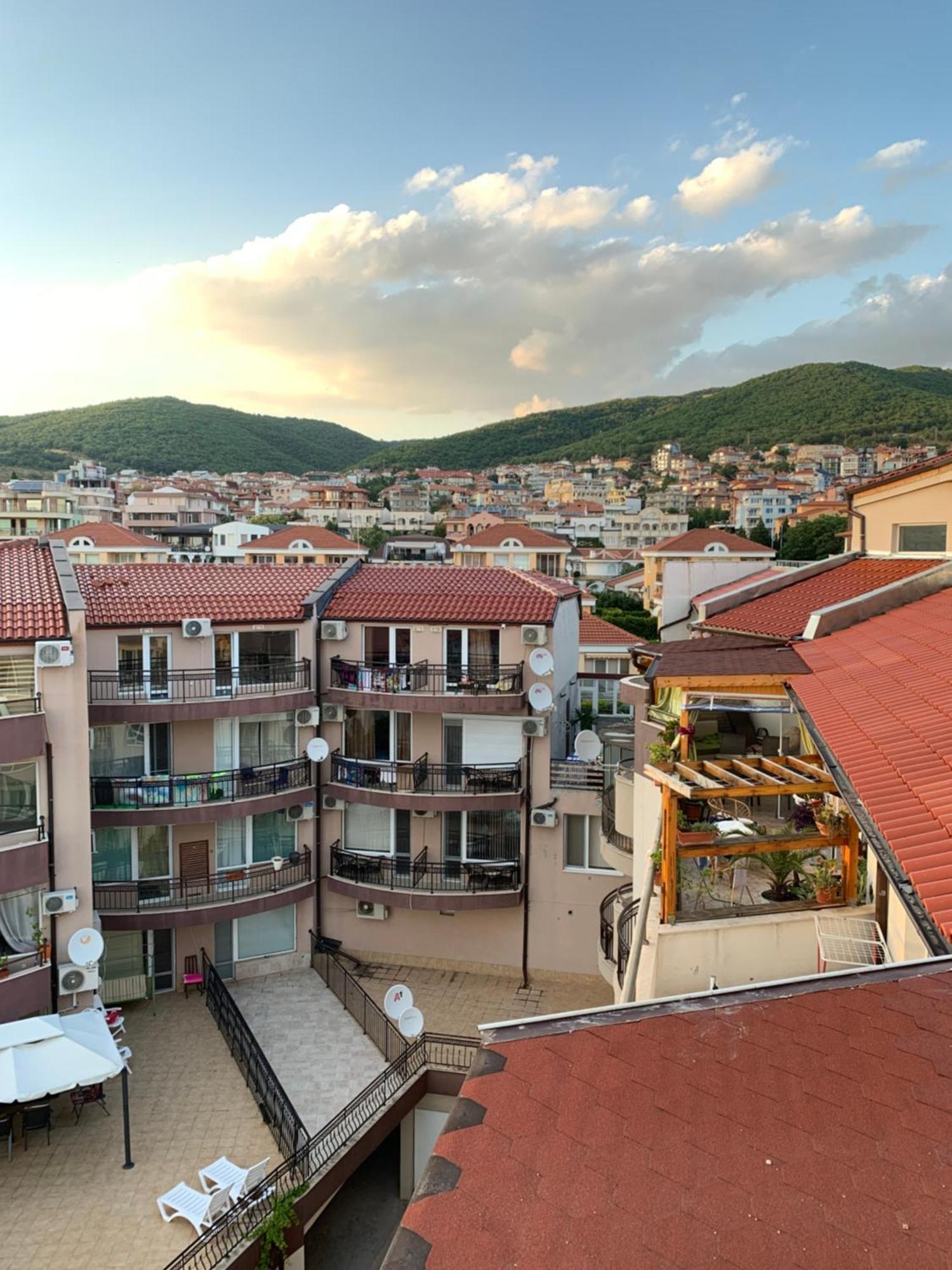 Marina Bay Apart Saint Vlas Свети-Влас Экстерьер фото