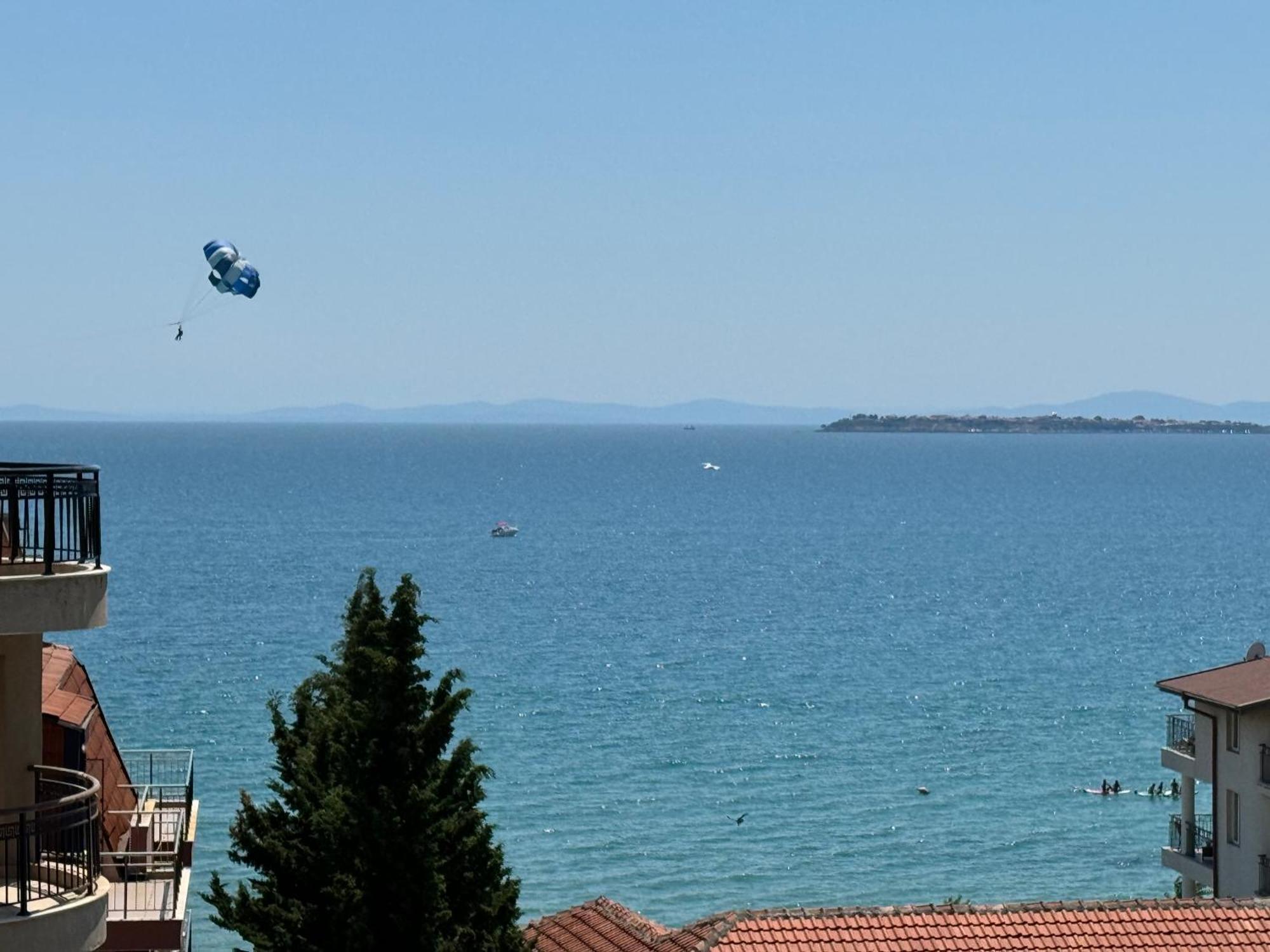 Marina Bay Apart Saint Vlas Свети-Влас Экстерьер фото